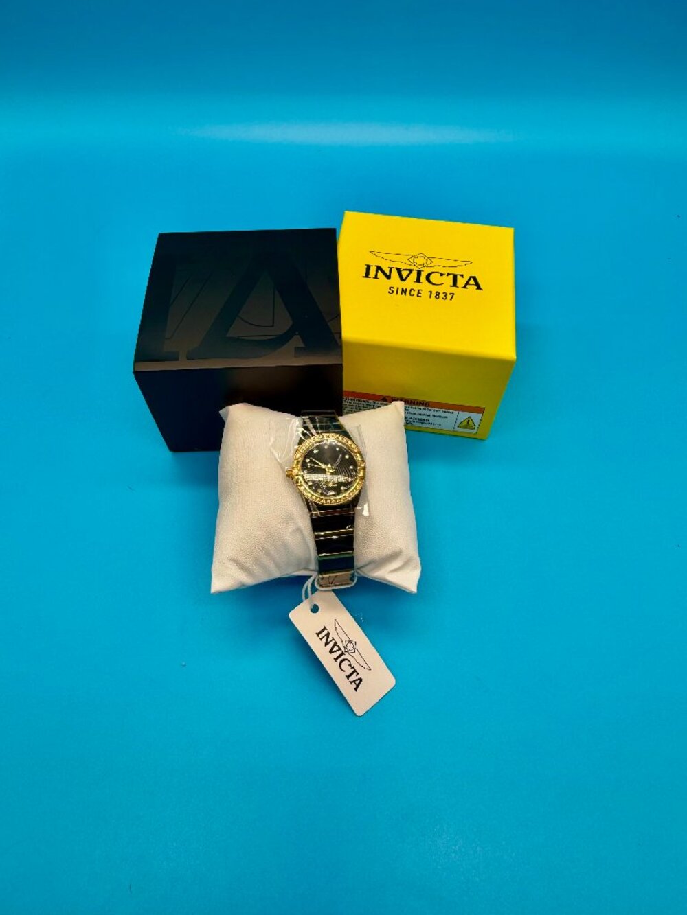 NWT Invicta Women Black Gold Crystal Bezel Bracelet Watch Box